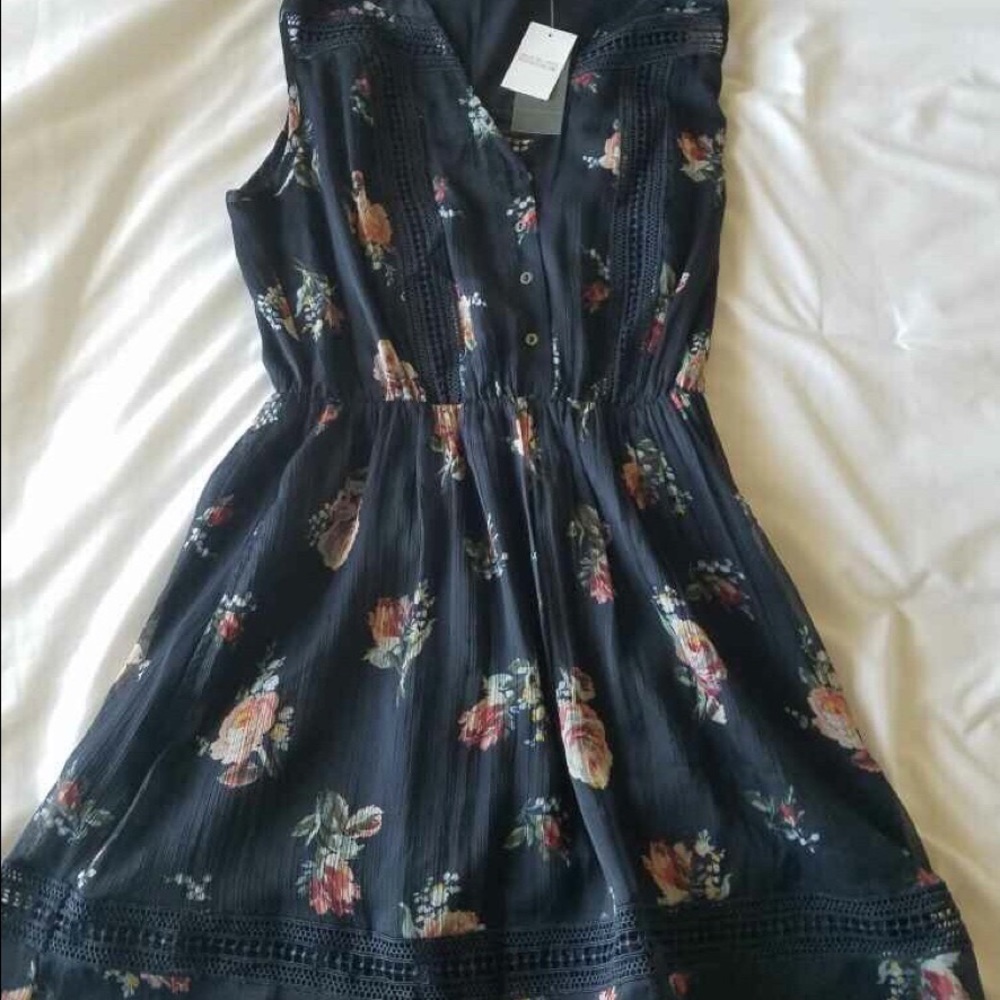 🆕 Blue Floral A&F Dress💙